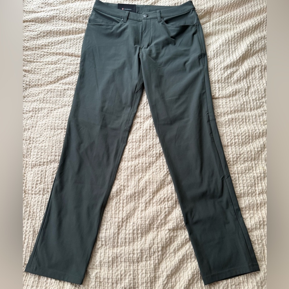 Lululemon ABC Pant Classic Warpstreme™ – 32x32 – Dark Olive Green – Men’s